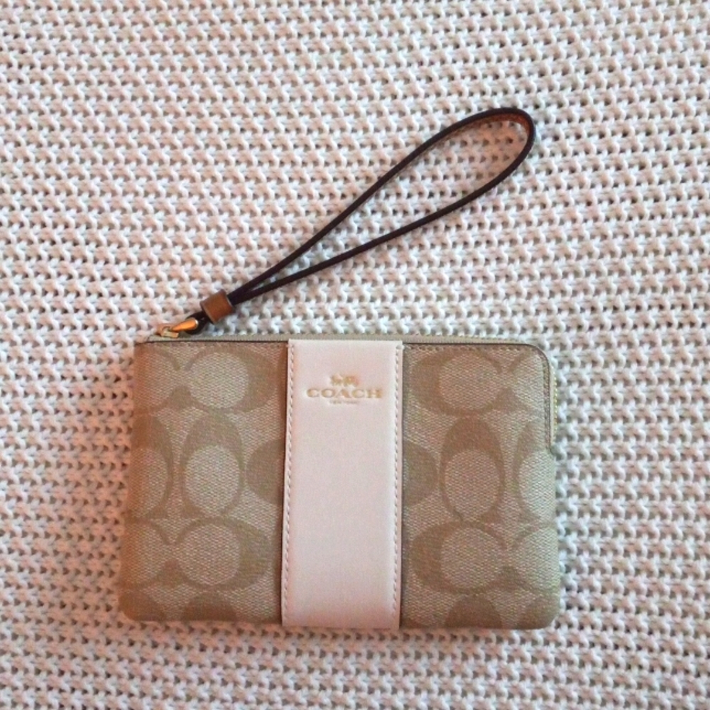 Coach Corner Zip Wristlet